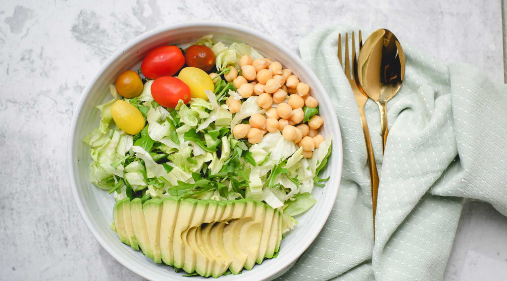 How to Create a Balanced Vegan Snack Plate